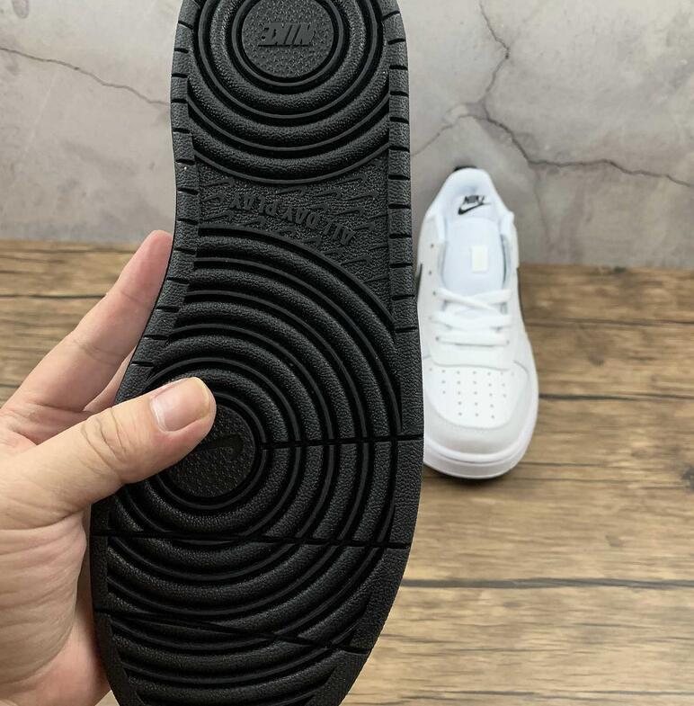 SAMC - NKE Shoes - 1530