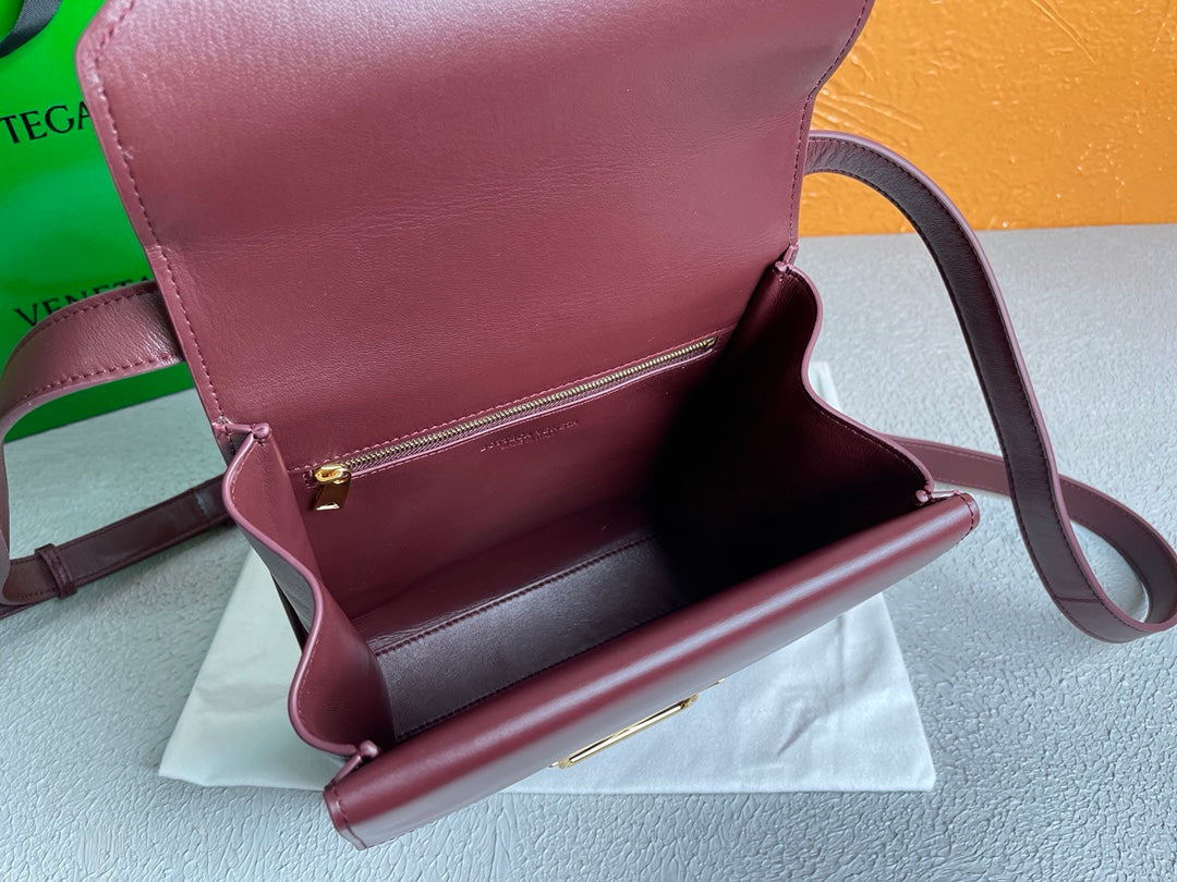 GLAMI Clip Bag Purple, For Women, Women’s Bags 9in/23cm