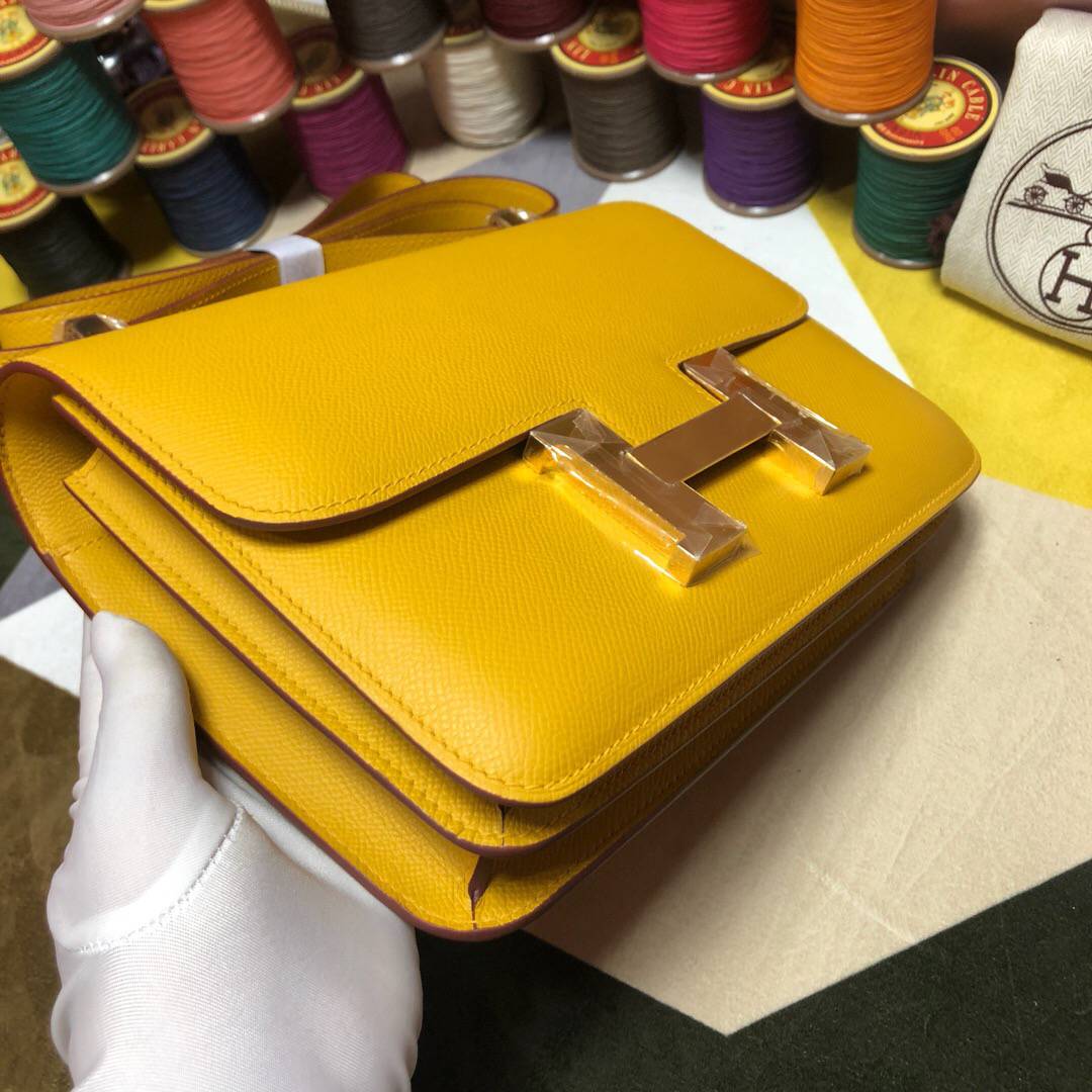 GLAMI ConstanGLAMI 23 Epsom Yellow For Women, Women’s Handbags, Shoulder Bags 9.4in/23cm