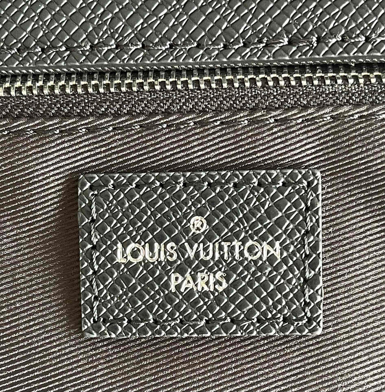 LOV2 Bags - Luxurious Bags 1247