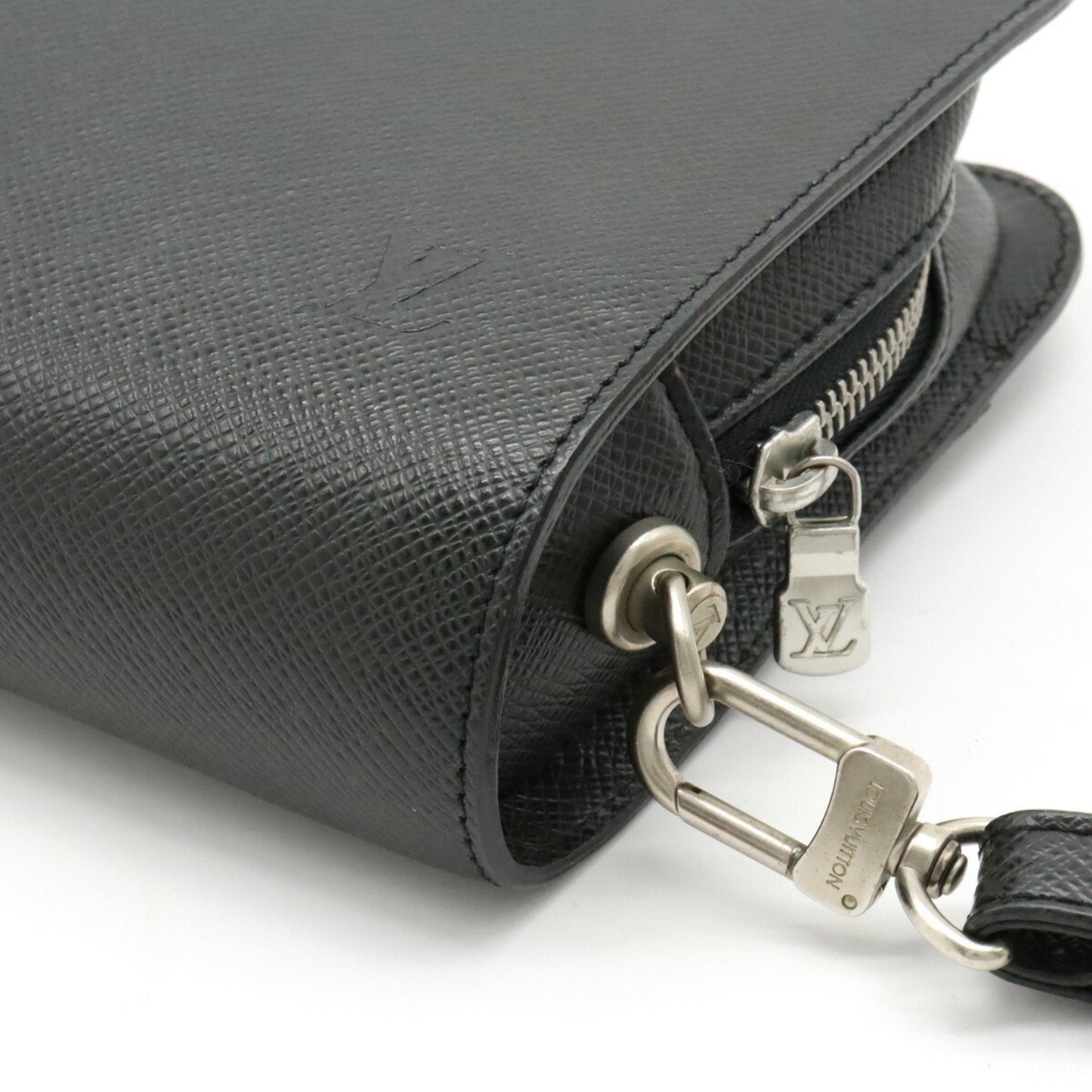 Louis Vuitton Leather Clutch Bag ()