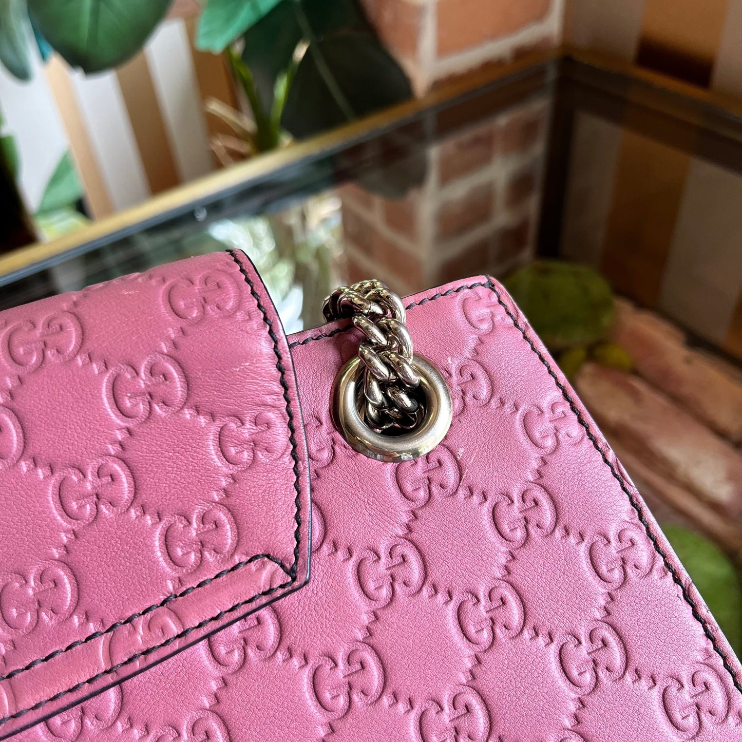 GUCCI Emily Chain Large Guccissima Leather Shoulder Bag