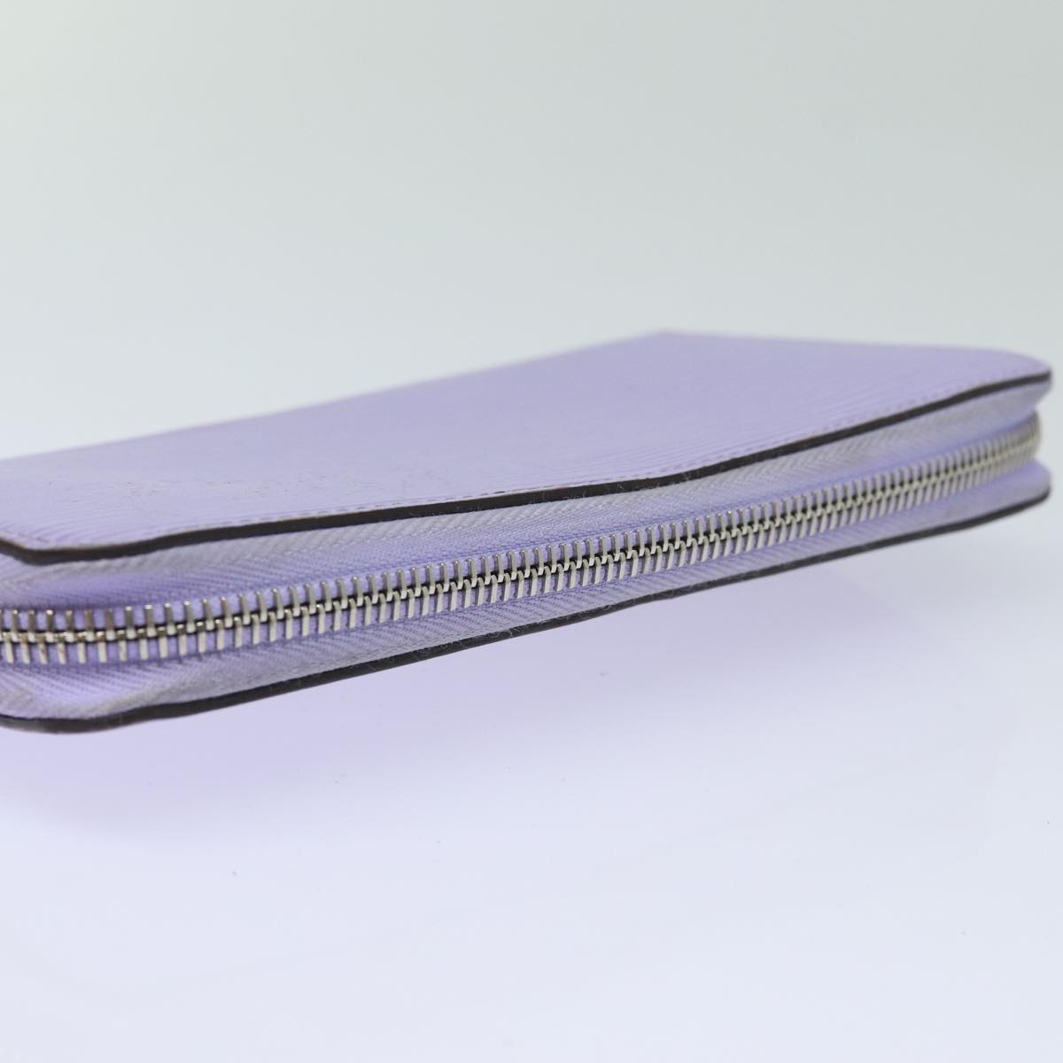 Louis Vuitton Zippy Wallet Leather Wallet