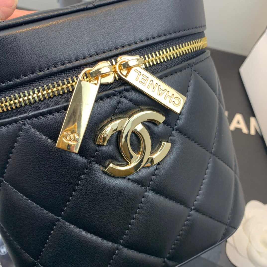 CHLVanity Case Gold Hardware Black For Women Handbags, Shoulder Bags 7.9in/20cm AS2061ÂÂ
