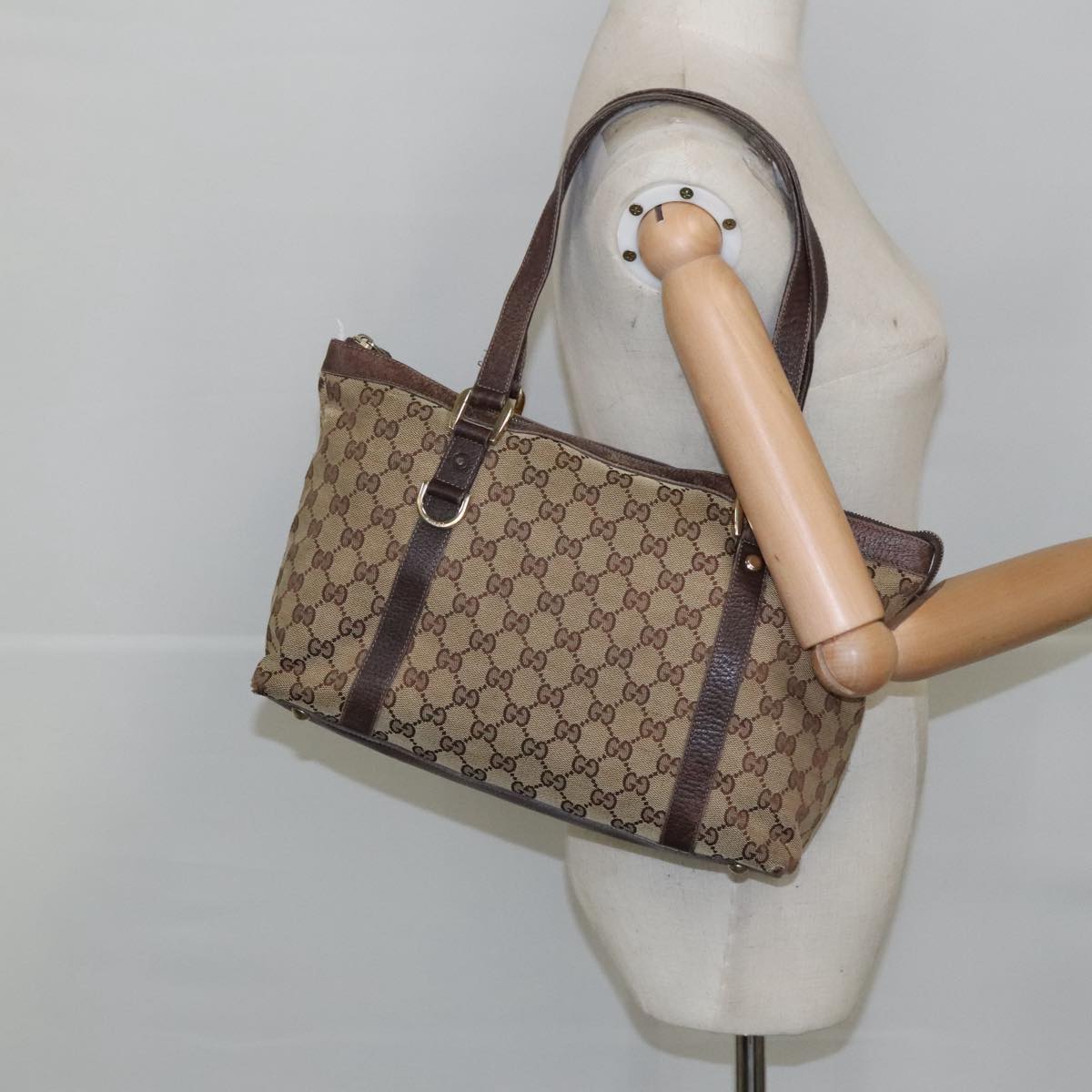 GUCCI GG Canvas Shoulder Bag Beige Gold 141470 101138