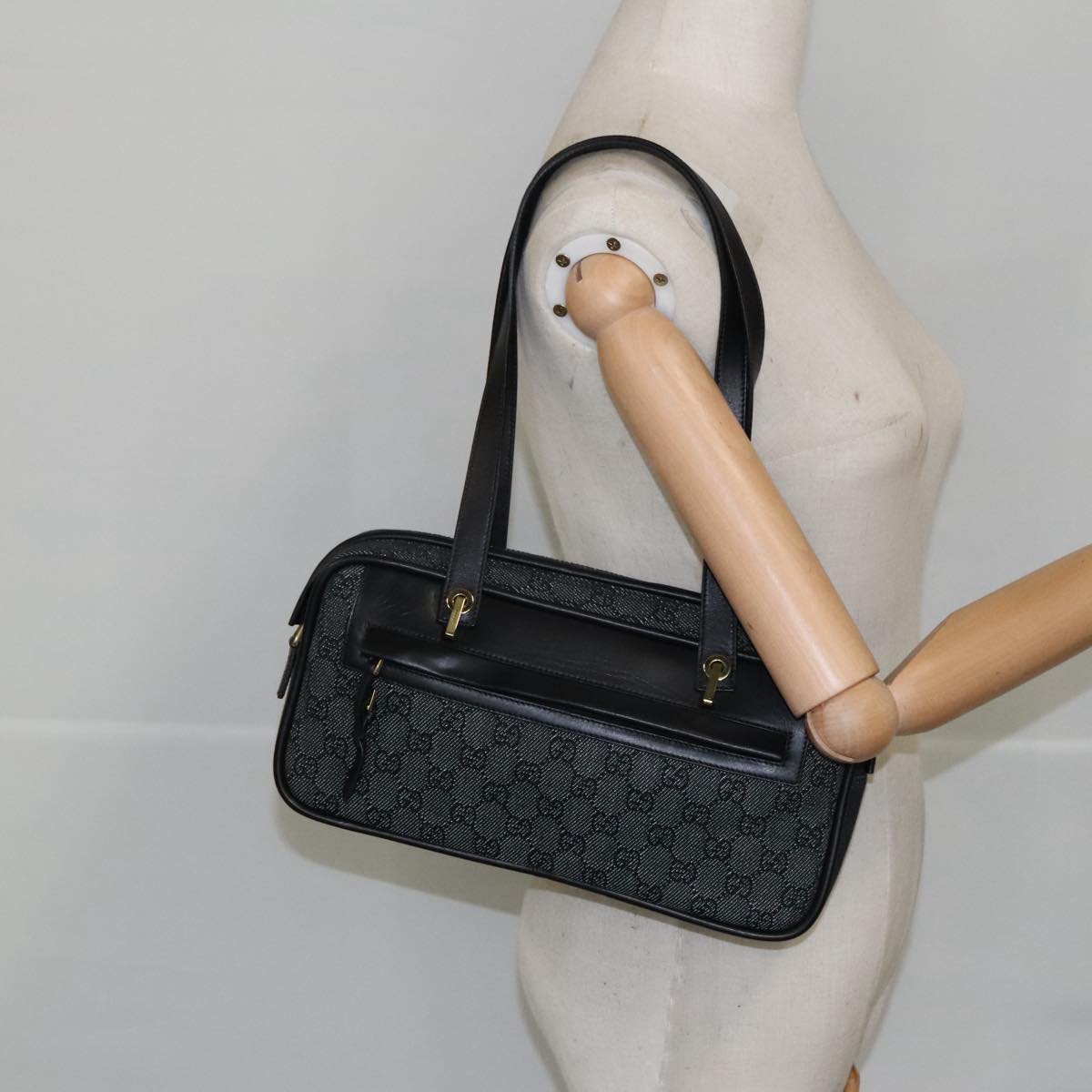 GUCCI GG Canvas Shoulder Bag Black Gold 92729 101322A