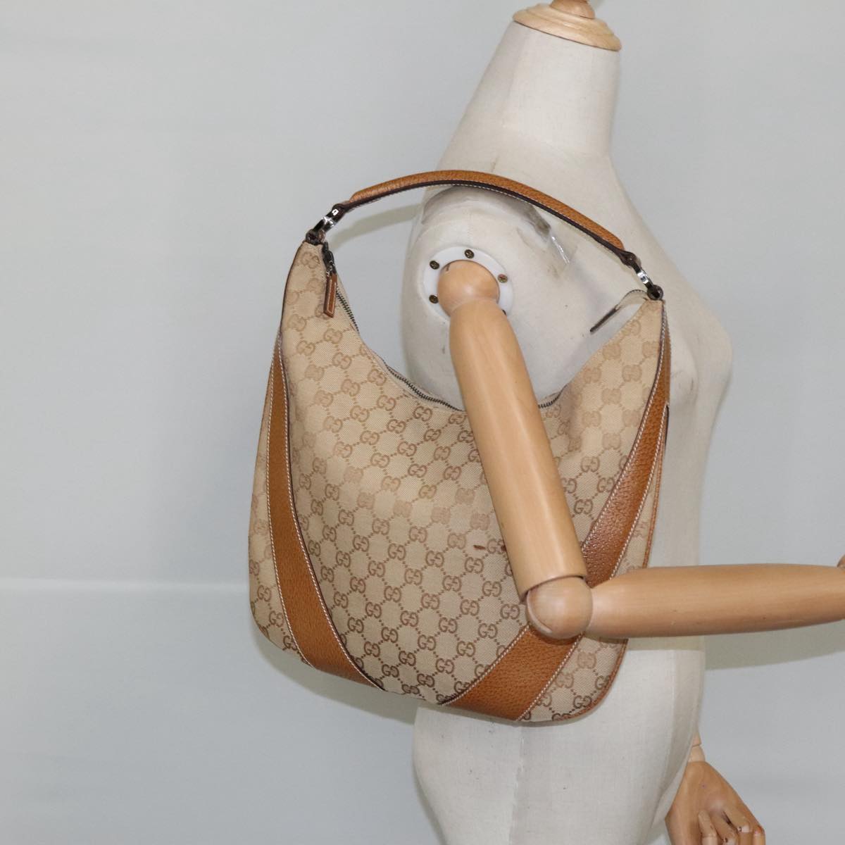 GUCCI GG Canvas Shoulder Bag Beige Silver 124357 102066
