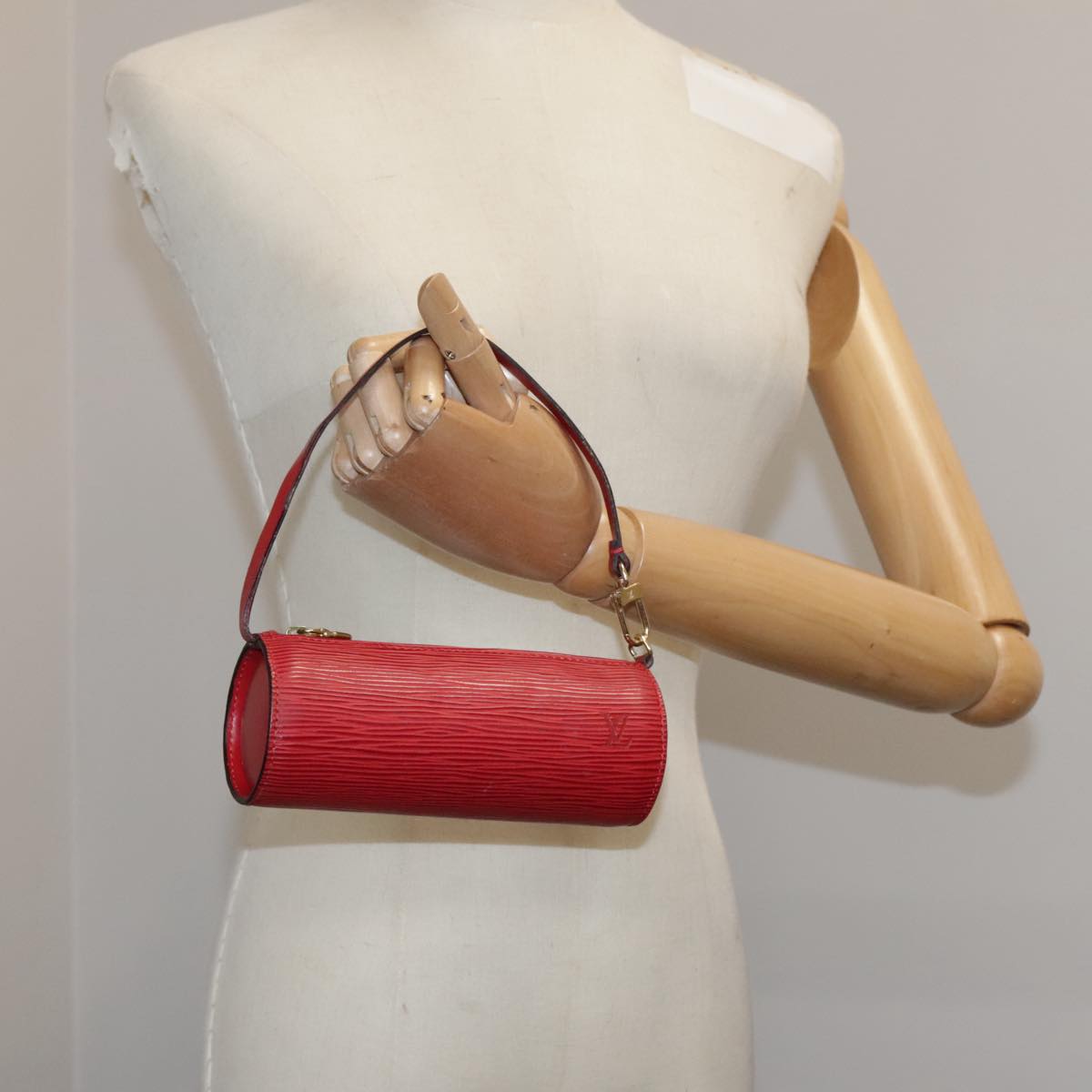 LOUIS VUITTON Epi Soufflot Pouch Accessory Pouch Red LV 102779