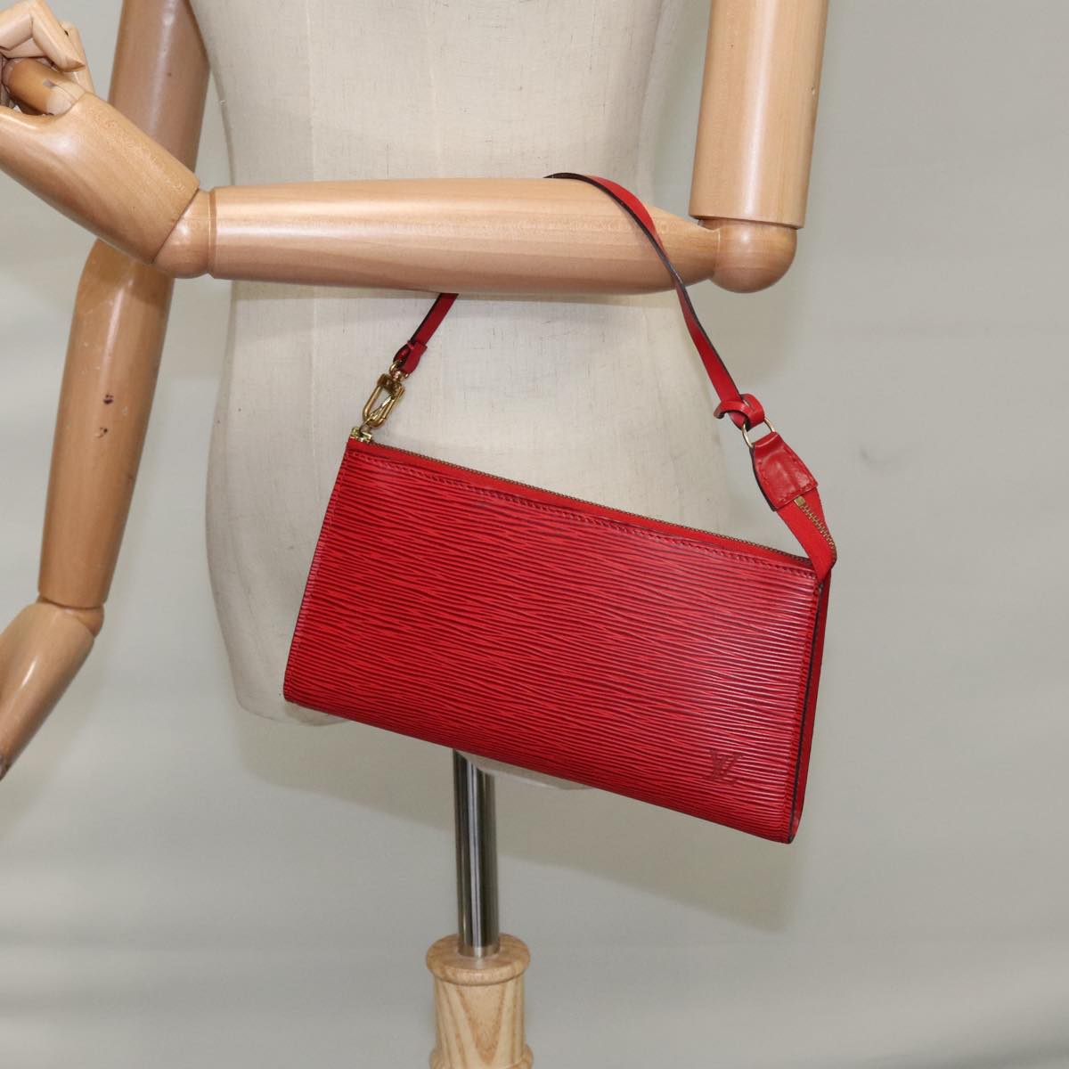 LOUIS VUITTON Epi Pochette Accessoires Accessory Pouch Red M52987 102890