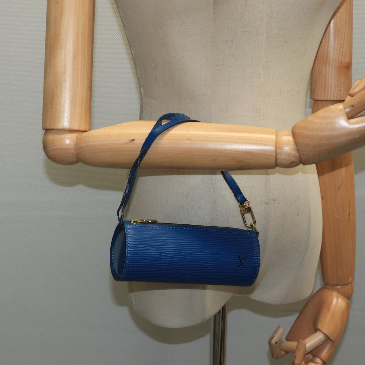 LOUIS VUITTON Epi Soufflot Accessory Pouch Blue LV 104395
