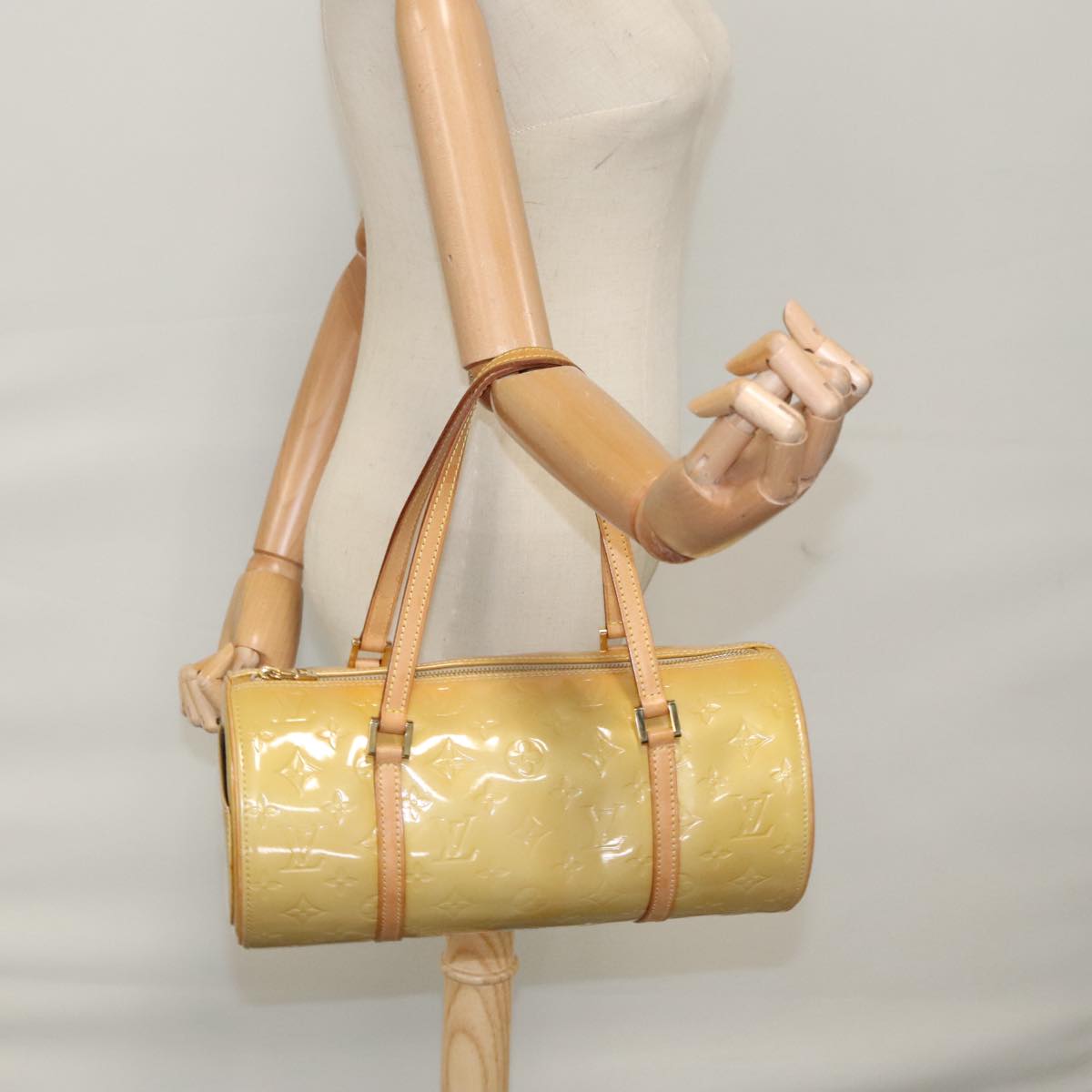 LOUIS VUITTON Monogram Vernis Bedford Hand Bag Beige M91006 LV 104718