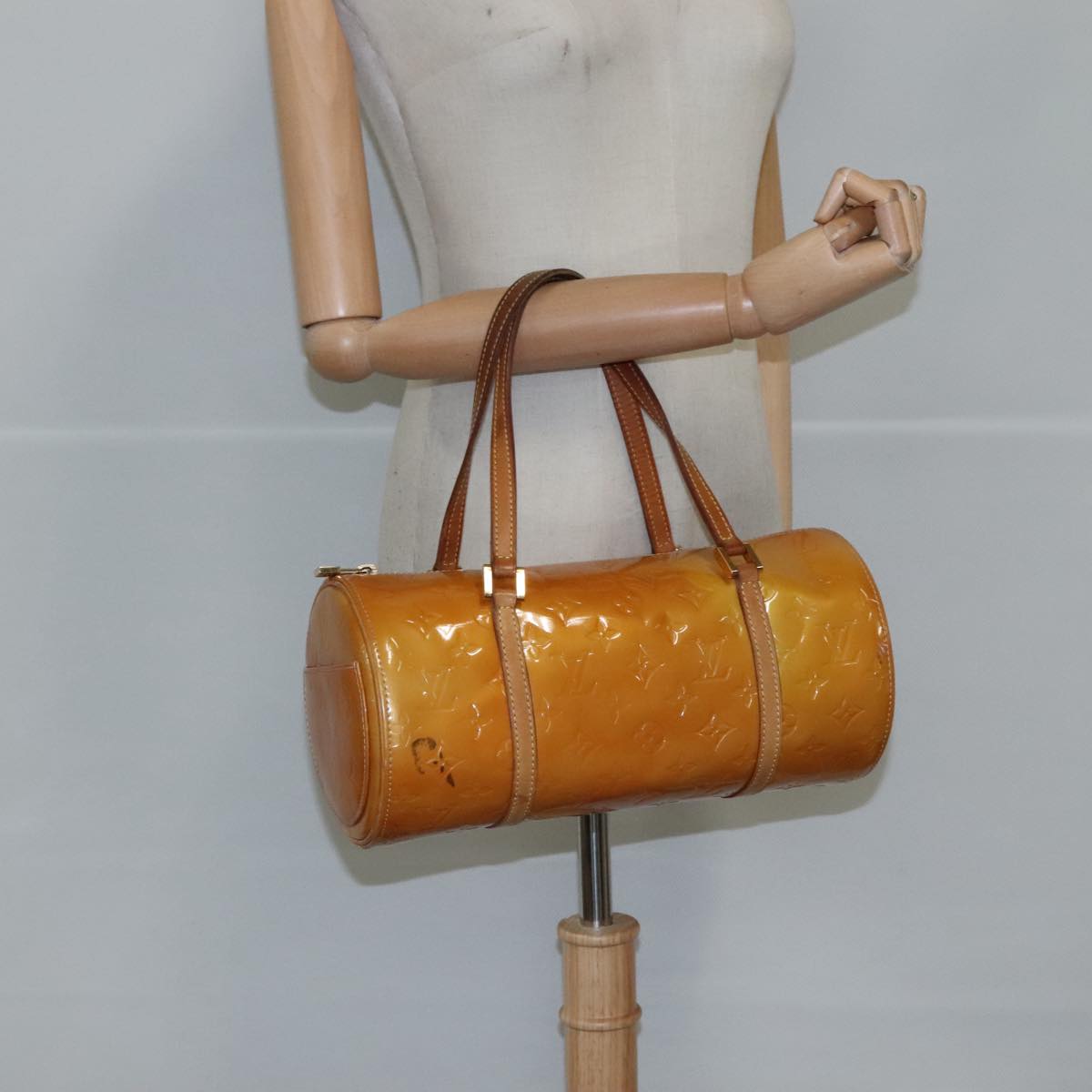 LOUIS VUITTON Monogram Vernis Bedford Hand Bag Beige M91006 LV 104879
