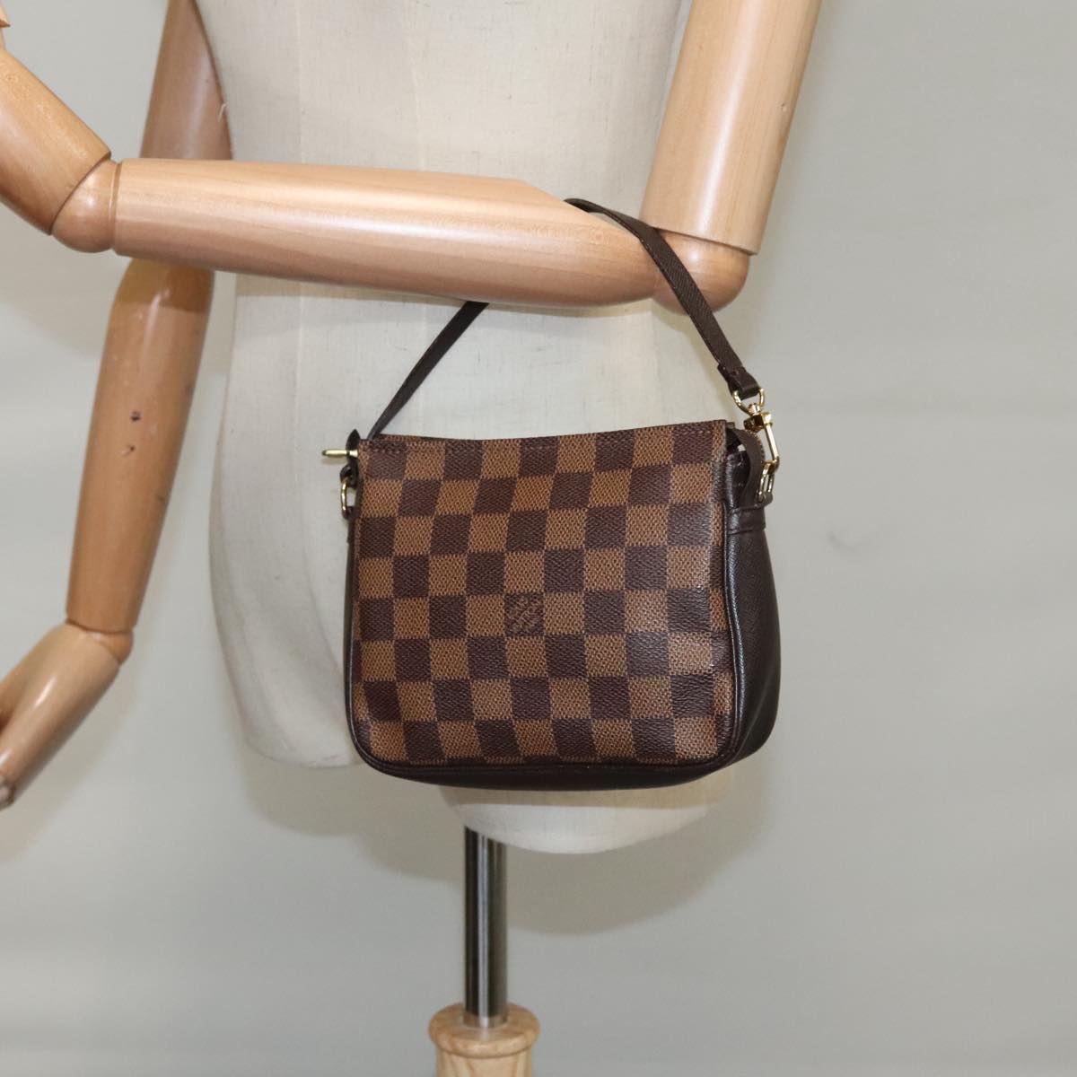 LOUIS VUITTON Damier Ebene Trousse Makeup Pouch N51982 LV 104958