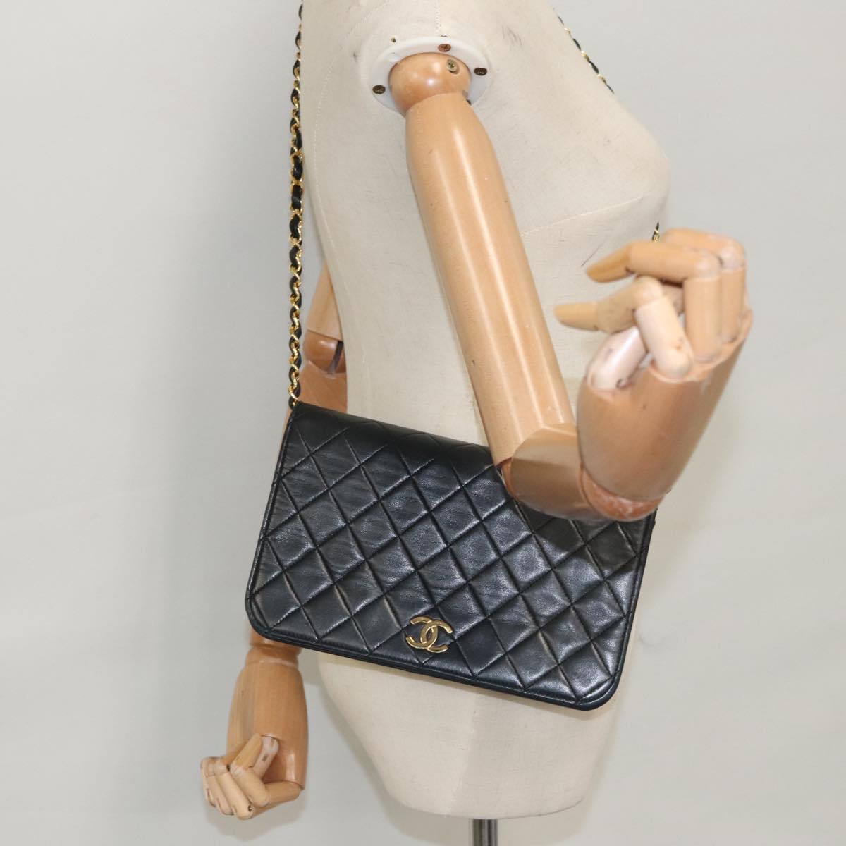 CHANEL Matelasse Chain Shoulder Bag Lamb Skin Black CC 104999