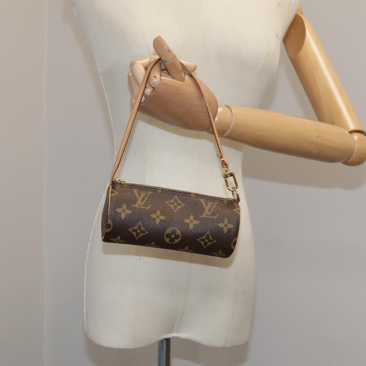 LOUIS VUITTON Monogram Papillon Pouch LV 106011