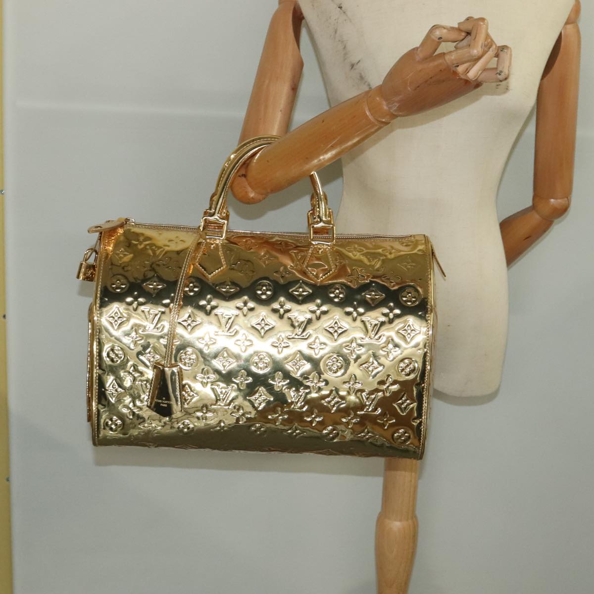 LOUIS VUITTON Monogram Miroir Speedy 35 Hand Bag Gold M95785 LV 106299S