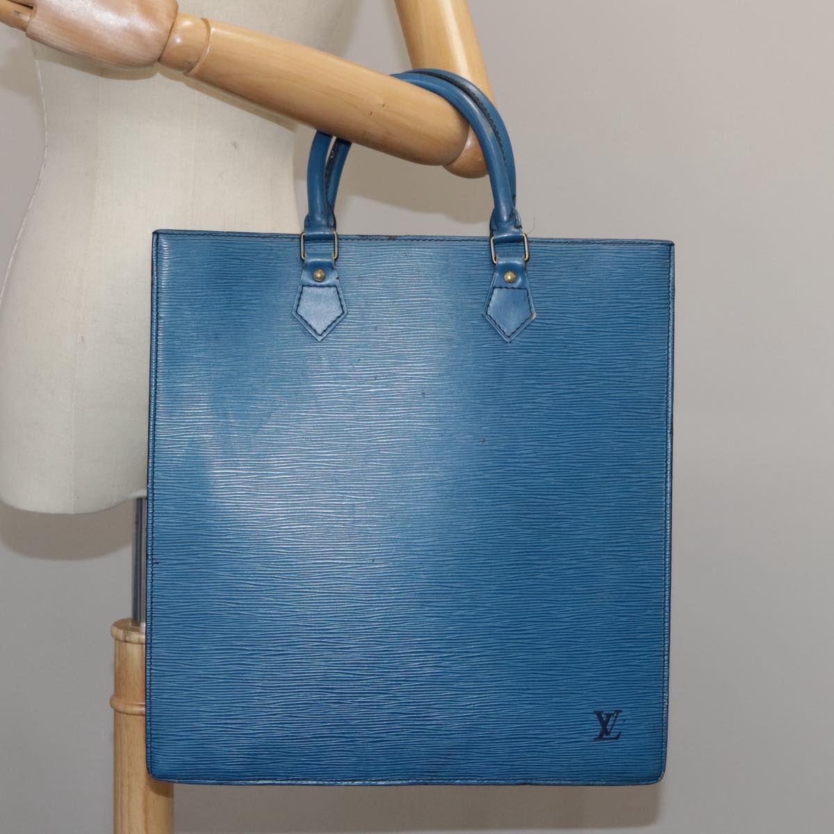 LOUIS VUITTON Epi Sac Plat Hand Bag Blue M52075 LV 106541