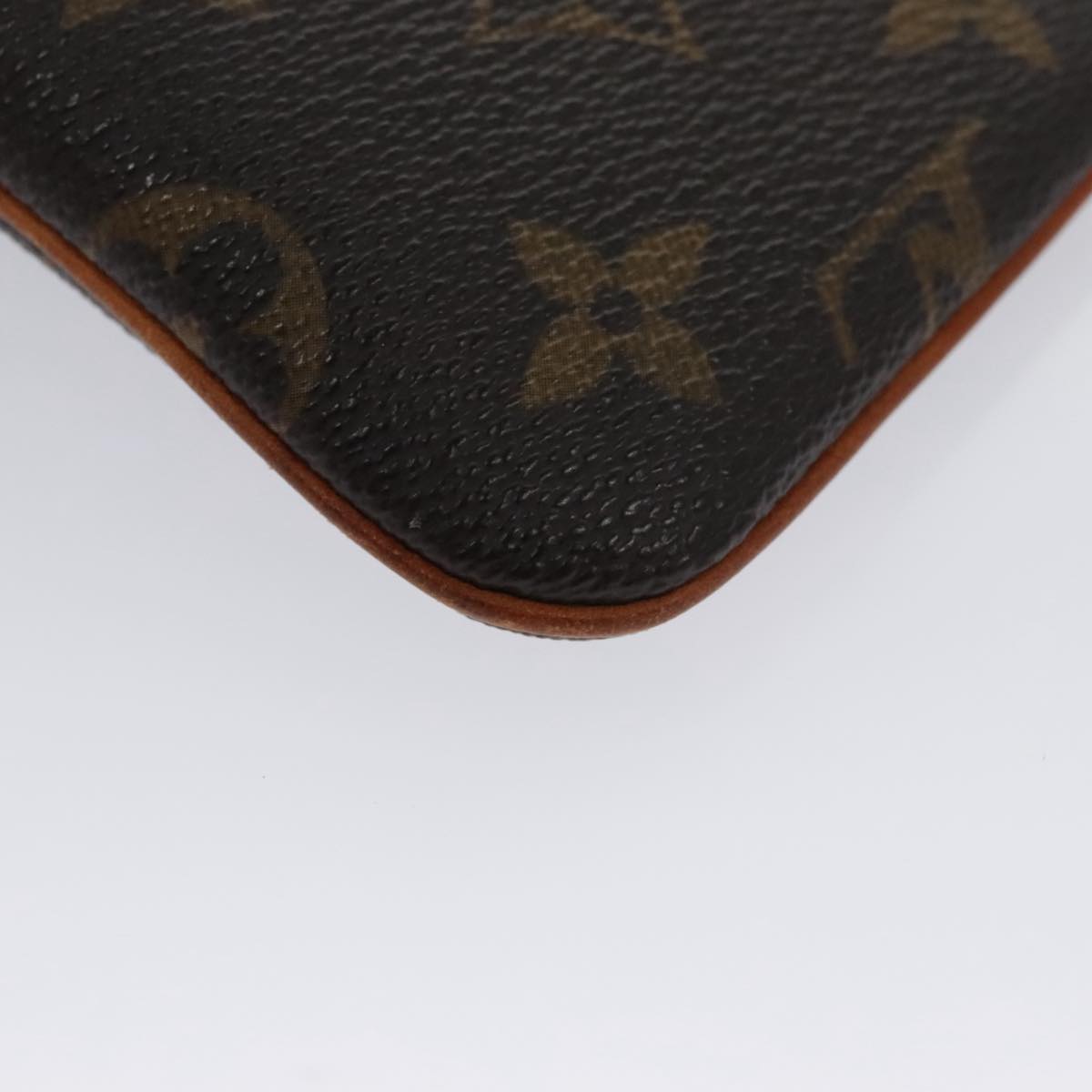 LOUIS VUITTON Monogram Etui Telephonne MM Cell Phone Case M66546 LV 106555