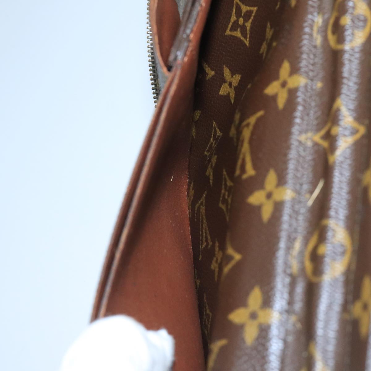 LOUIS VUITTON Monogram Poche Escapade Travel Case M60113 LV 106611