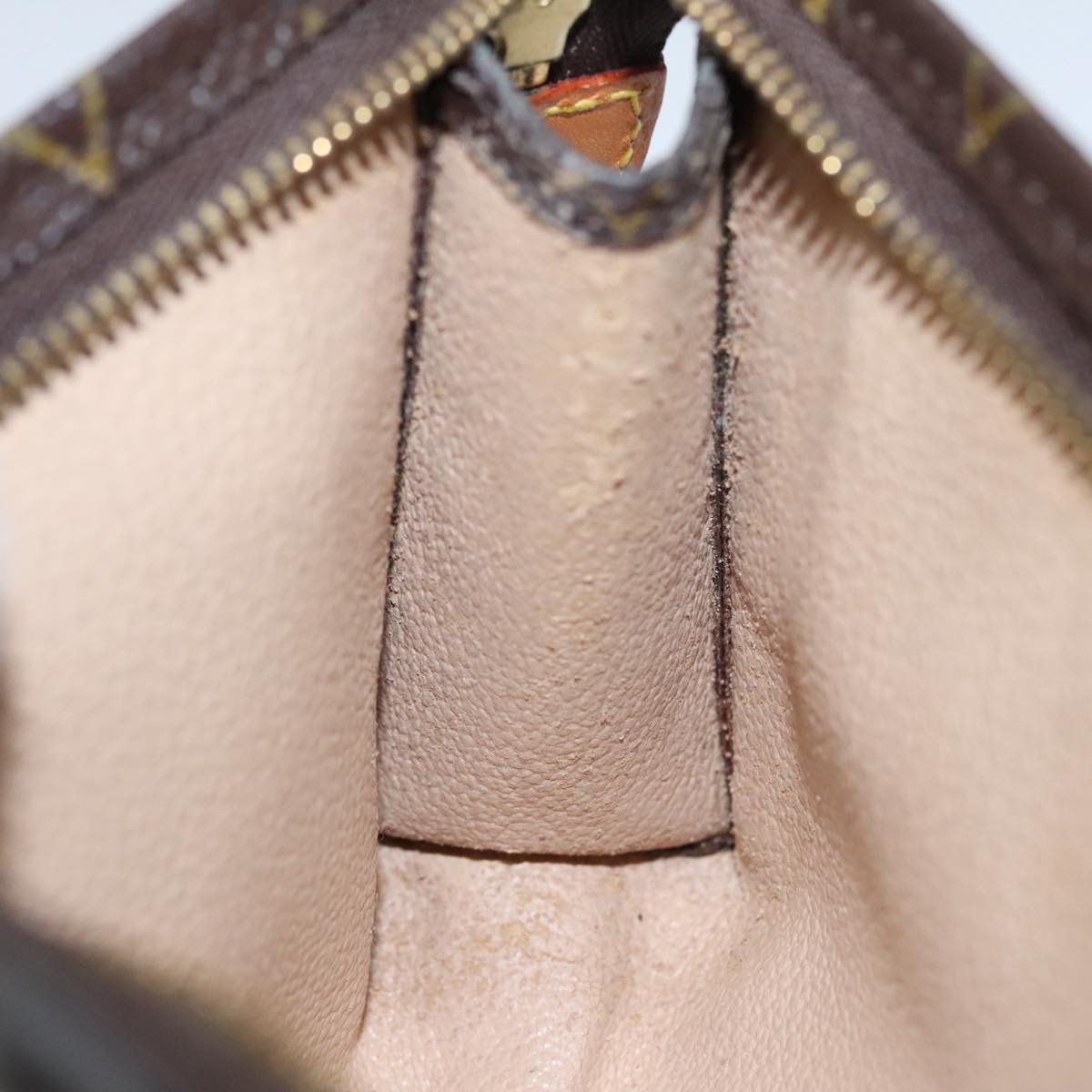 LOUIS VUITTON Monogram Poche Toilette 15 Pouch M47546 LV 106686