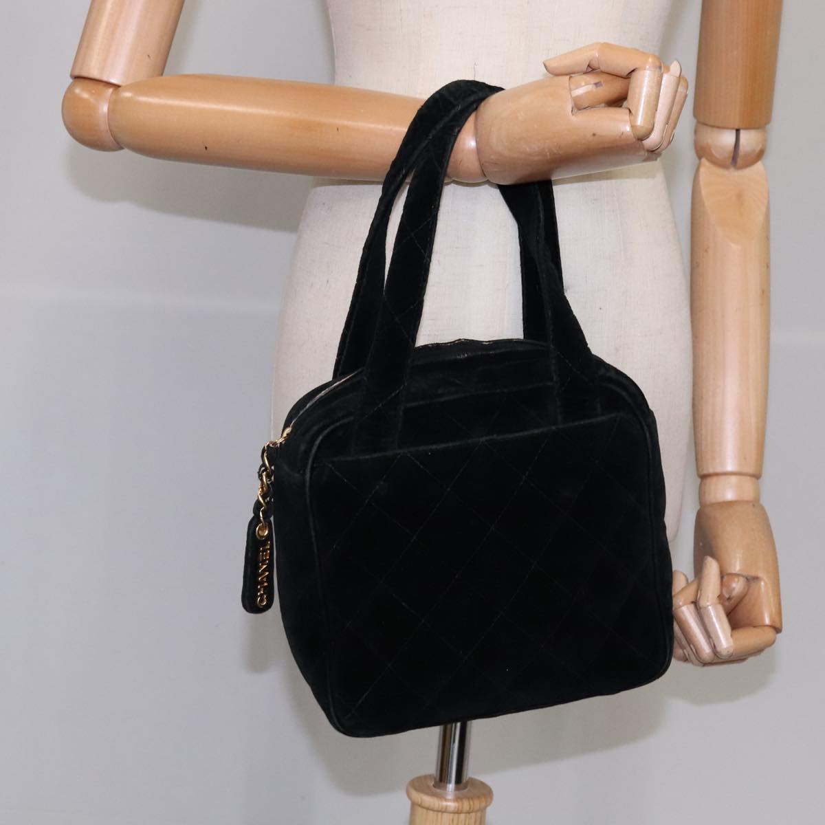 CHANEL Matelasse Hand Bag Suede Black CC 107630