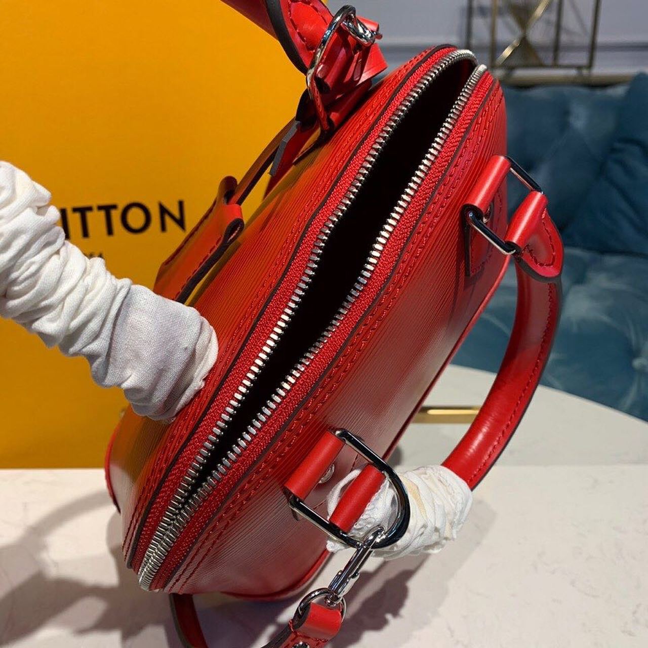 LV Alma GLAMI Epi Coquelicot Red For Women, Women’s Handbags, Shoulder And Crossbody Bags 9.2in/23.5cm LV M41160