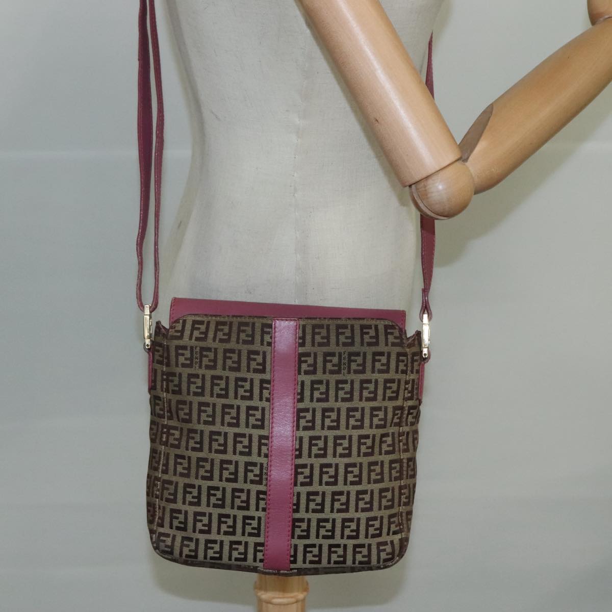 FENDI Zucchino Canvas Shoulder Bag Beige Gold 112386