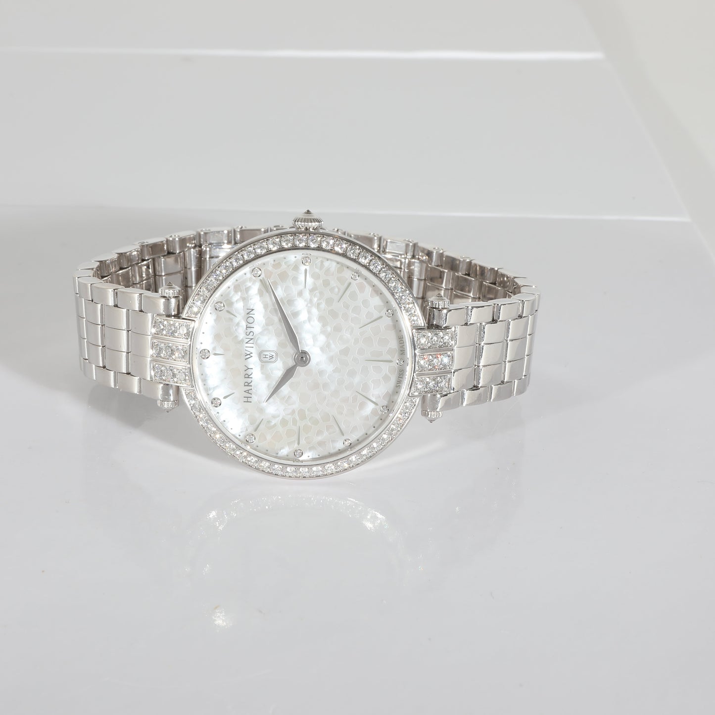 HARRY WINSTON Preimier PRMQHM36WW002 Unisex Watch in 18k White Gold