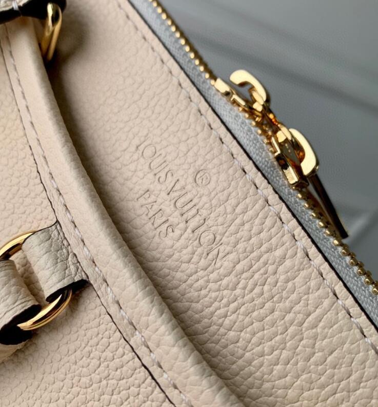 SAMC - LOV Bags - 1104