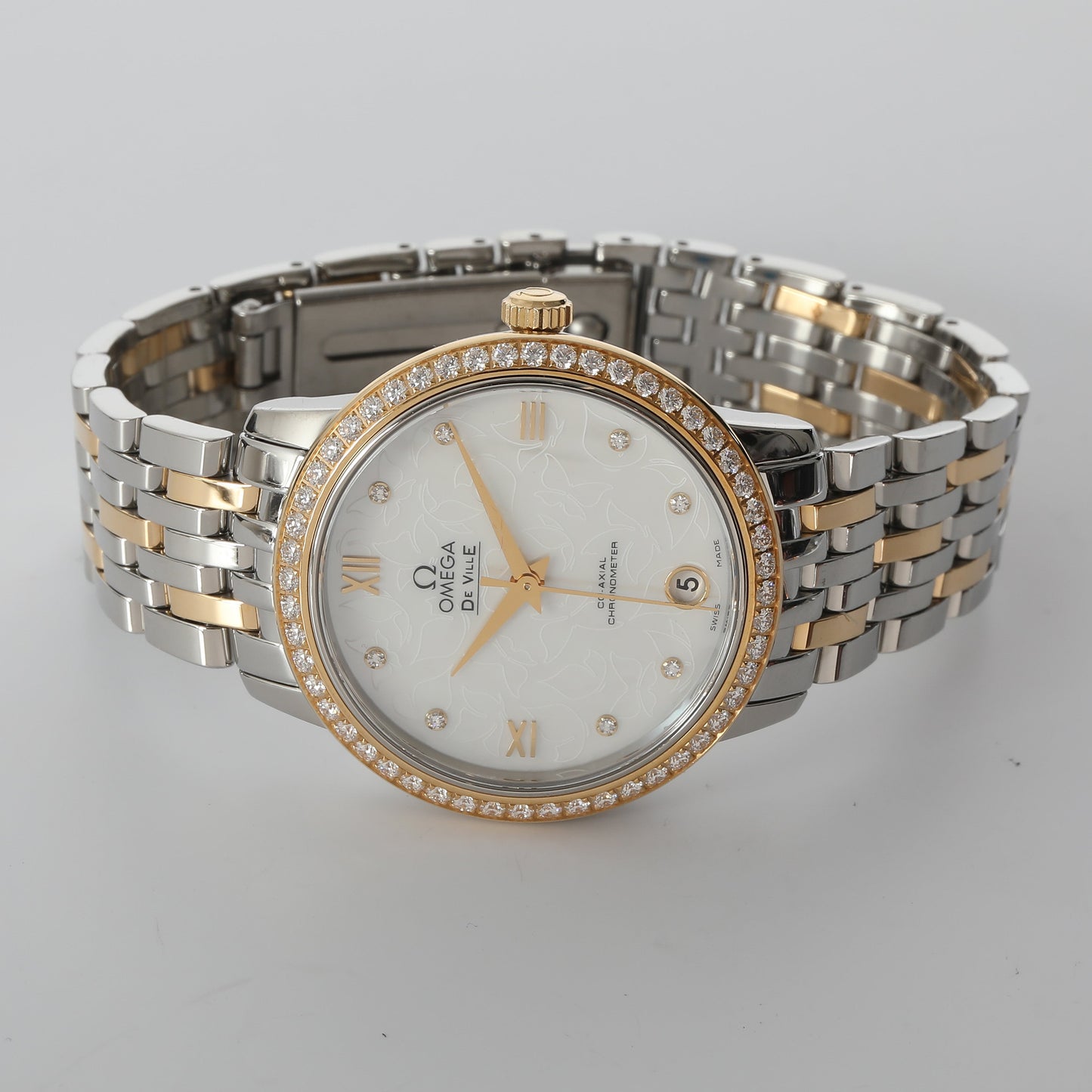 OMEGA DeVille Prestige 424.25.33.20.55.004 Unisex Watch in 18kt Stainless Steel/