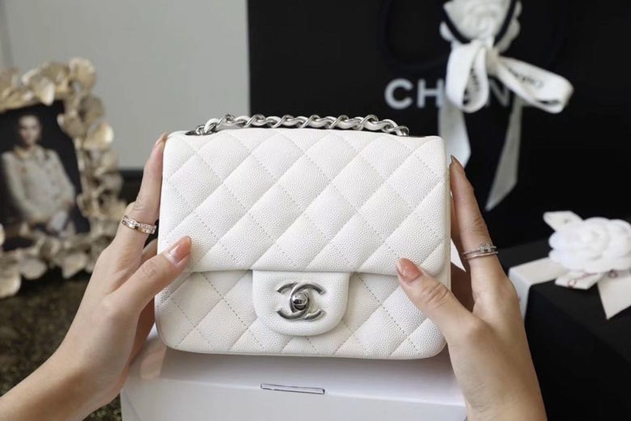 CHL Classic Mini GlamIap Bag Silver Hardware White For Women 6.6in/17cm A35200