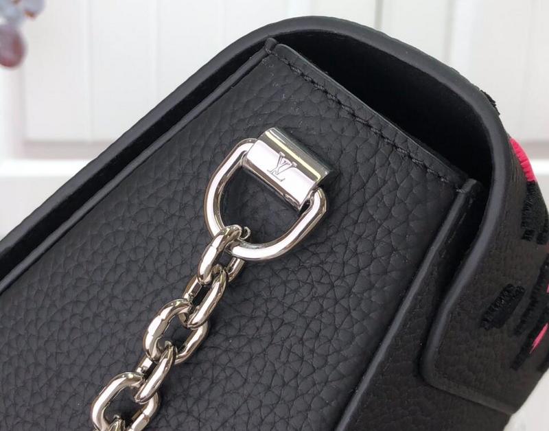 SAMC - LOV Bags - 2095