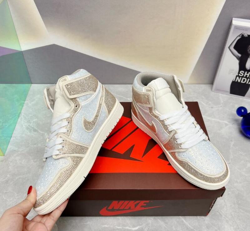 SAMC - NKE Shoes - 206