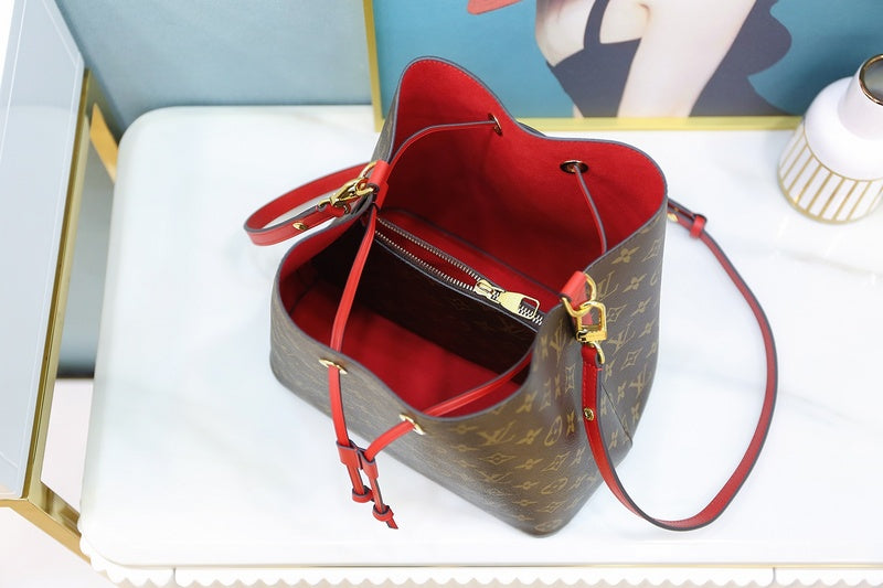 LOV2 Bags - Luxurious Bags 2688