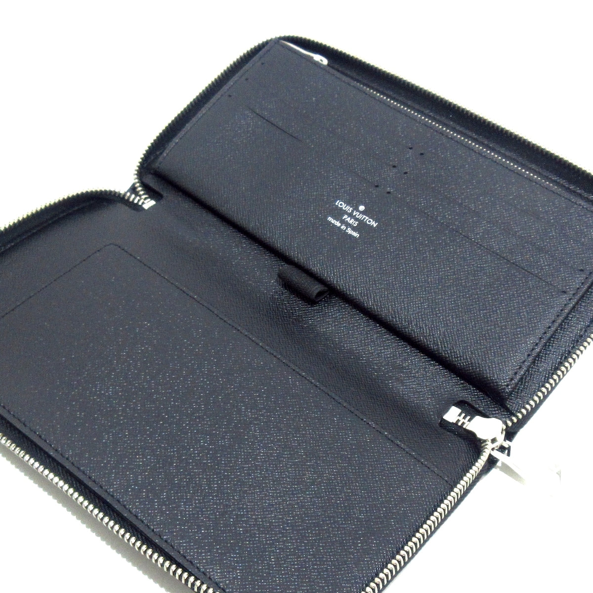 Louis Vuitton Zippy Organizer Canvas Wallet ()