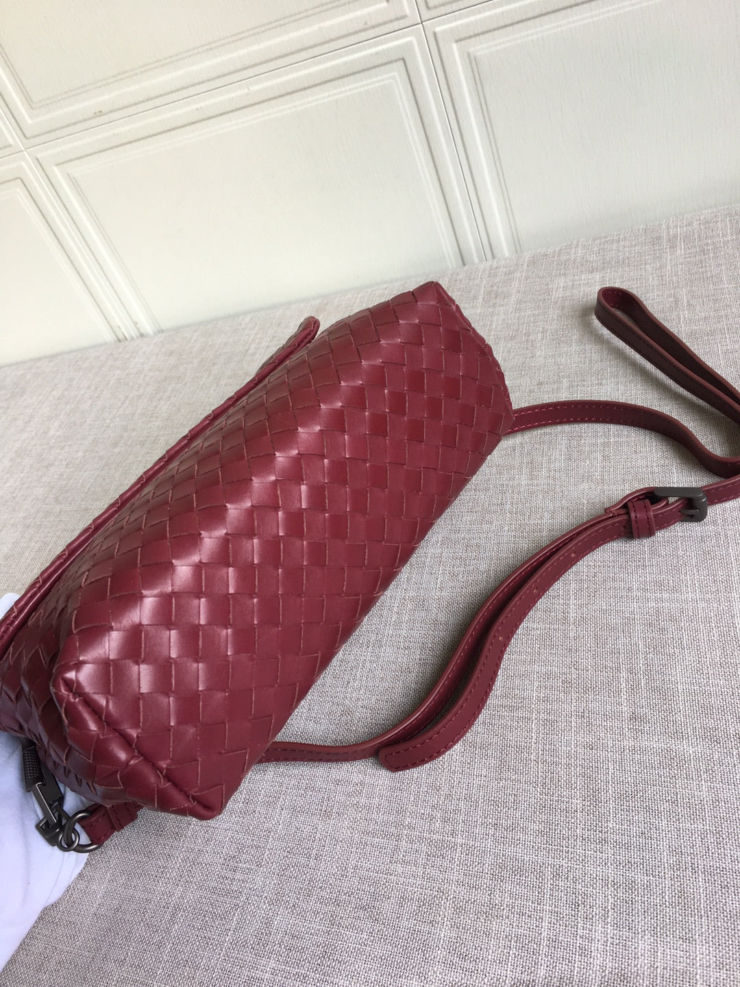 GLAMI Classic Intrecciato Red, For Women, Women’s Bags 8.9in/22.5cm