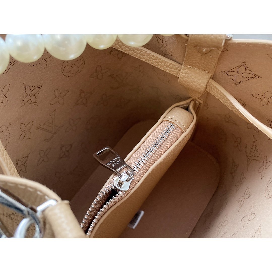 EN - New Arrival Bags LUV 069