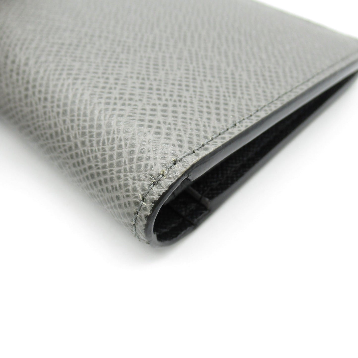 Louis Vuitton Taiga Leather Wallet M81554