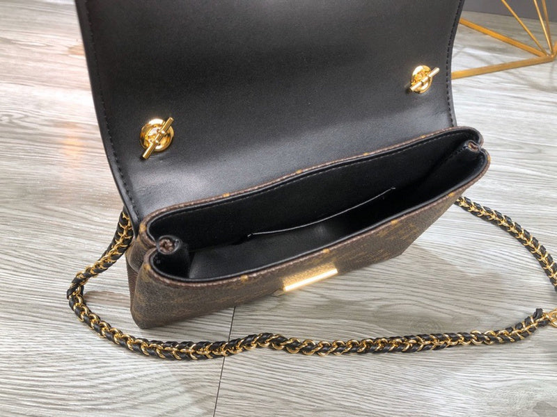 LOV2 Bags - Luxurious Bags 1919