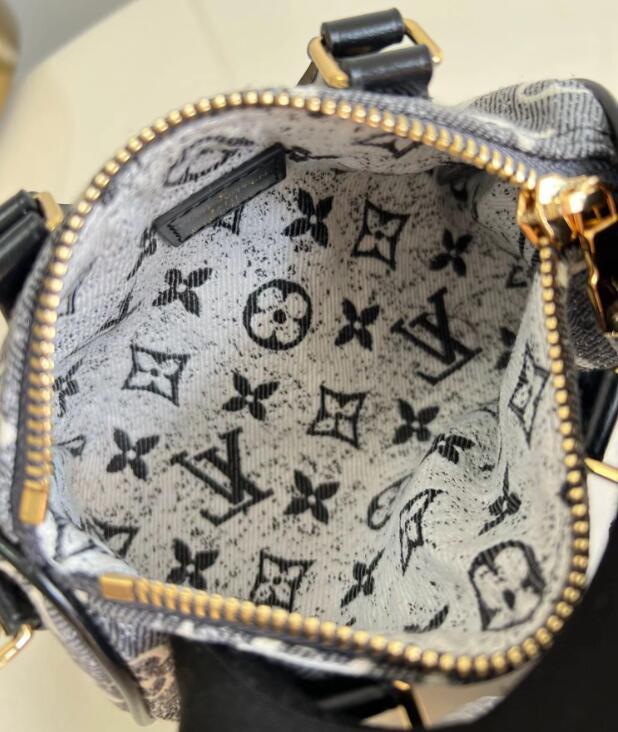 SAMC - LOV Bags - 1444