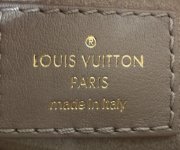 Louis Vuitton New Wave Chain Bag NM Quilted Leather MM