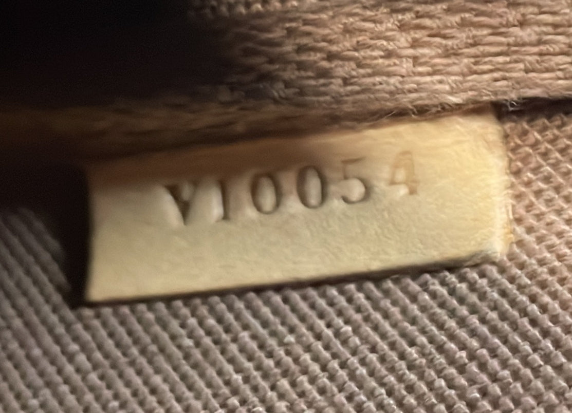 Louis Vuitton Pochette Accessoires Monogram Canvas