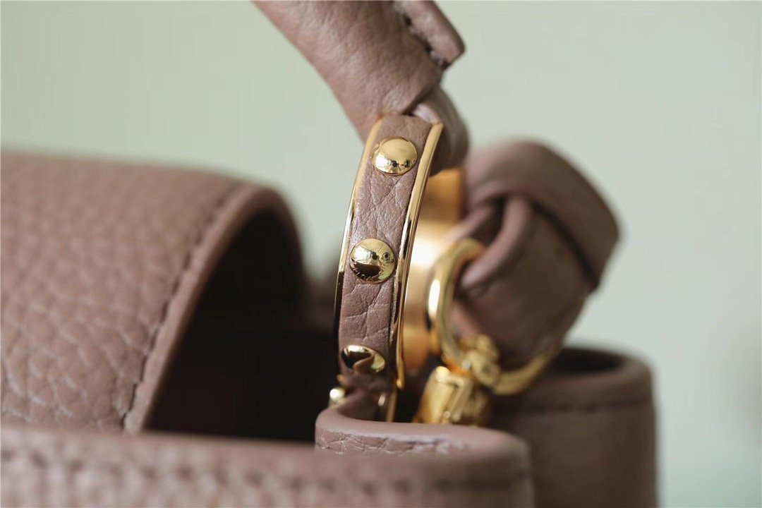 LV Capucines GLAMI Taurillon Light Brown For Women, Shoulder And Crossbody Bags 26cm/10.6in LV