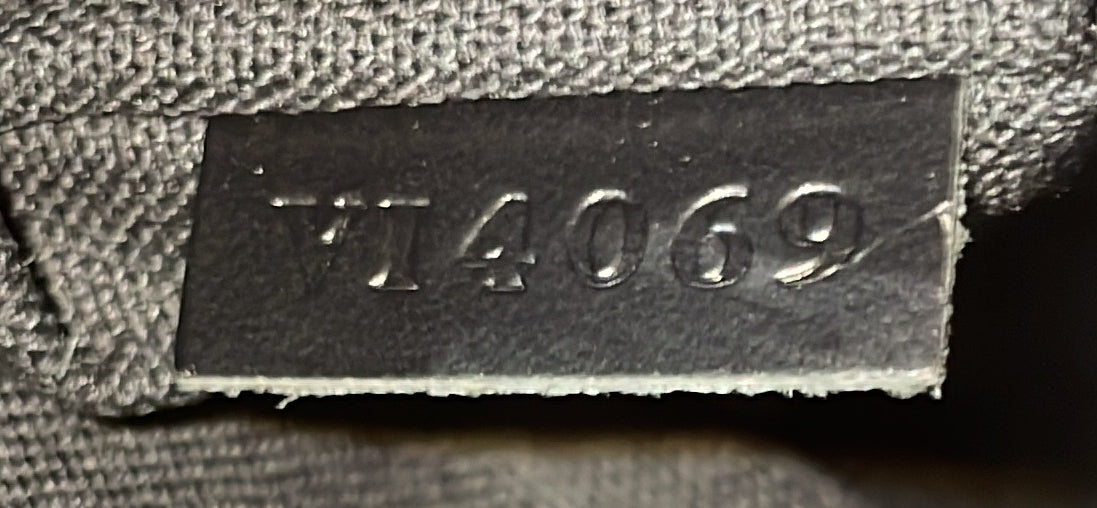 Louis Vuitton Thomas Handbag Damier Graphite
