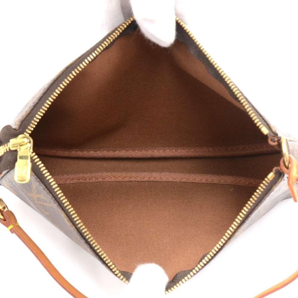 Louis Vuitto Pochette Accessoires Monogram Canvas Handbag