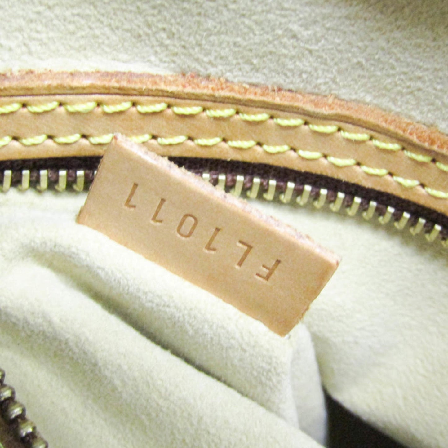 Louis Vuitton Looping Canvas Shoulder Bag ()
