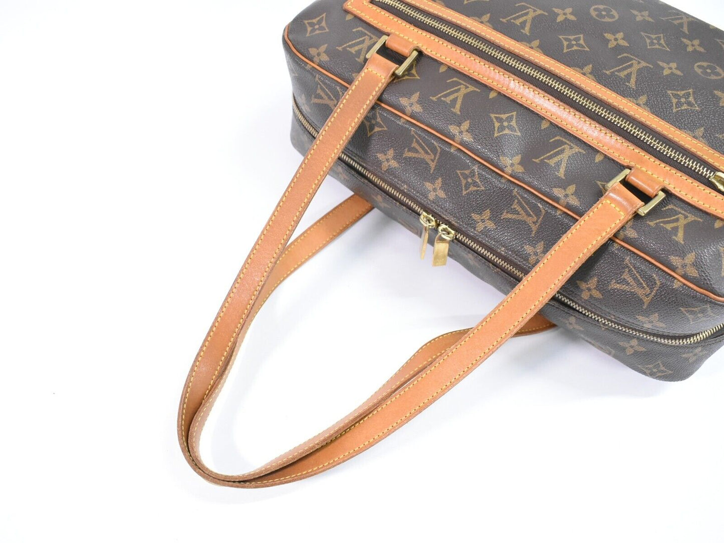 Louis Vuitton Cite Canvas Shoulder Bag ()