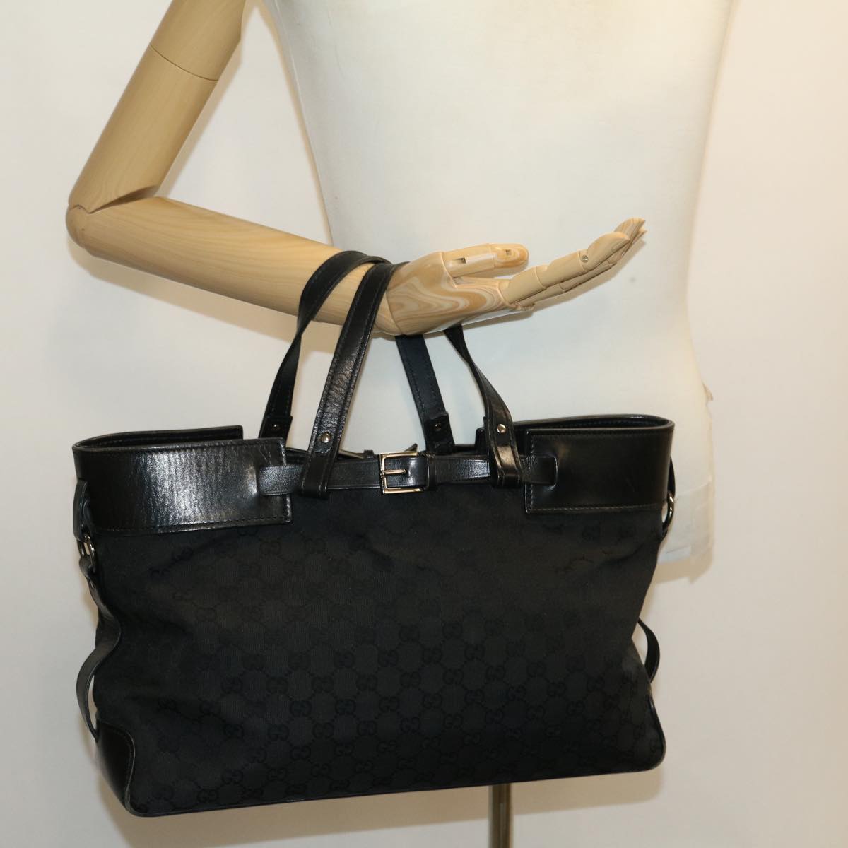 GUCCI GG Canvas Hand Bag Black 30974