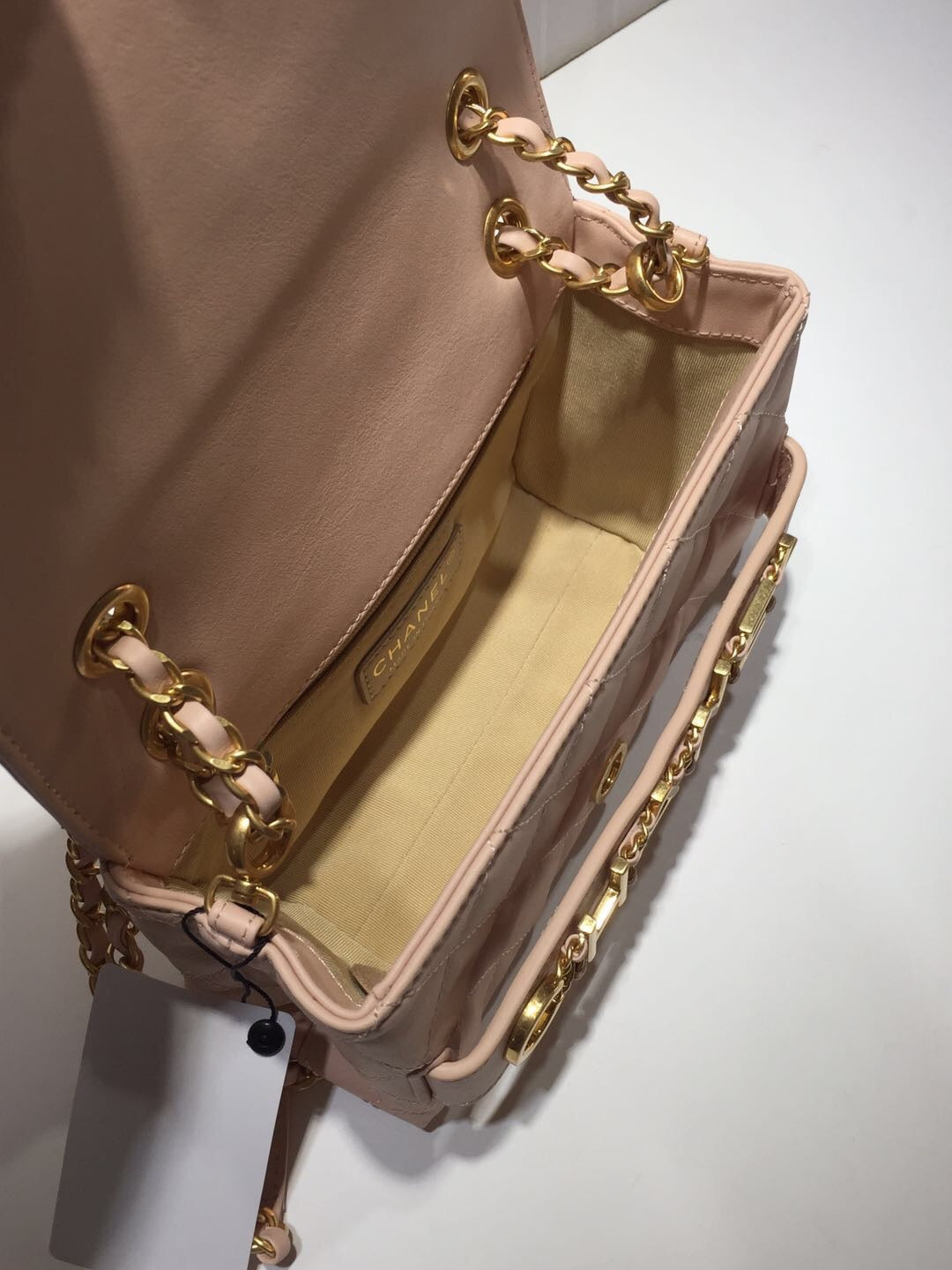 CHLFront Logo Small GlamIap Bag Gold Hardware Creme For Women Handbags, Shoulder Bags 8.2in/21cm AS1490