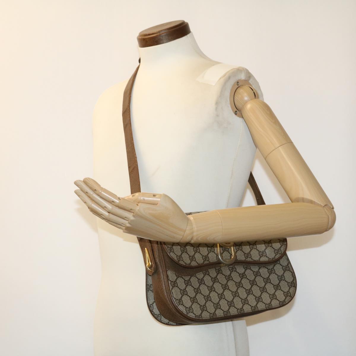 GUCCI GG Canvas Shoulder Bag PVC Leather Beige 32392